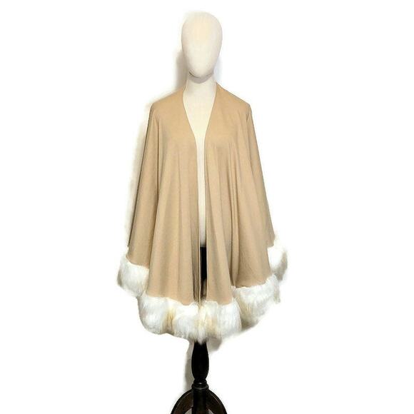 Donna Salyers Fabulous Furs Faux Fur Trim Tan Knit Open Cape Poncho Shawl OS - Picture 1 of 10